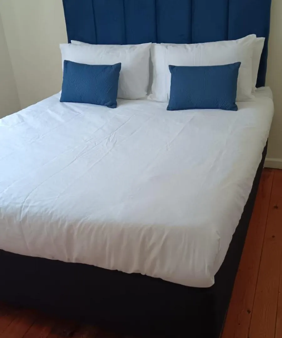 Oakdale Guest House Le Cap